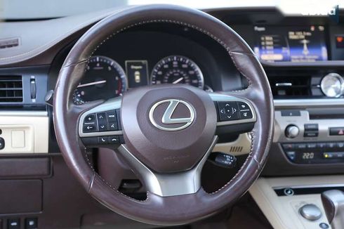 Lexus ES 2016 - фото 16