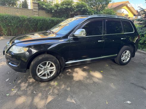 Volkswagen Touareg 2008 черный - фото 9