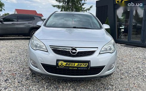 Opel Astra 2012 - фото 2