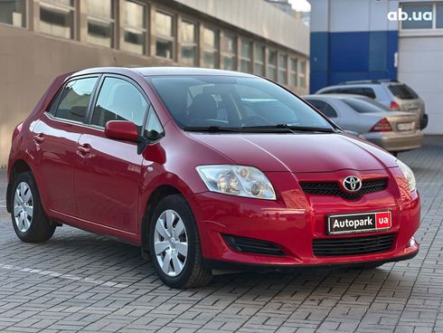 Toyota Auris 2009 красный - фото 3