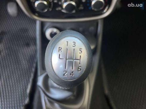 Renault Duster 2014 - фото 18