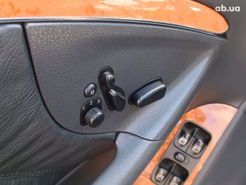 Mercedes-Benz CLK-Класс 2002 серый - фото 17