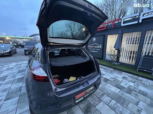 Renault Megane 2015 - фото 17