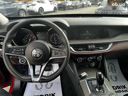 Alfa Romeo Stelvio 2018 - фото 15