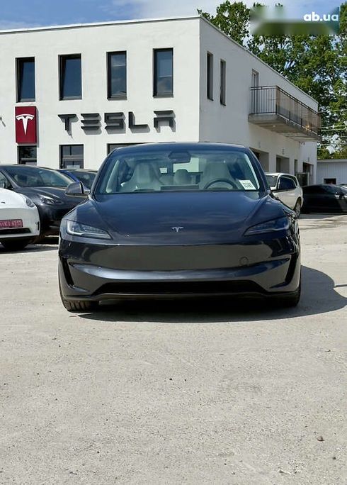 Tesla Model 3 2024 - фото 17