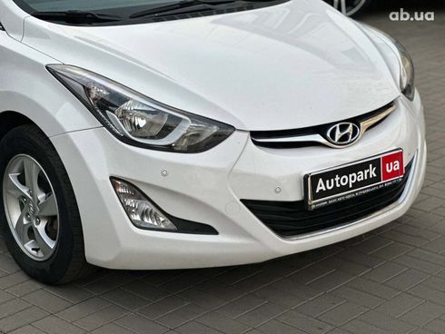 Hyundai Elantra 2015 белый - фото 4