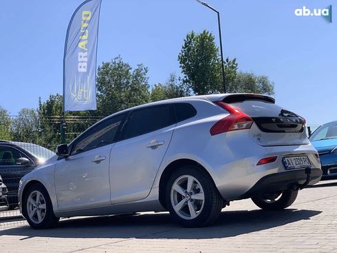 Volvo V40 2014 - фото 18