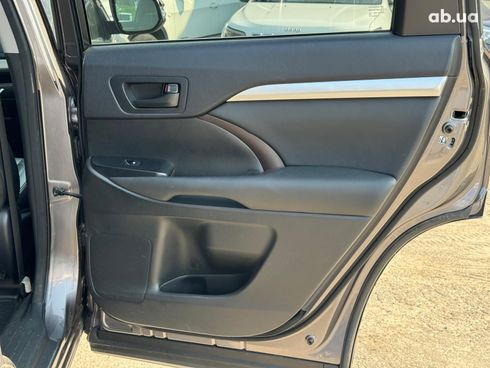 Toyota Highlander 2014 серый - фото 74