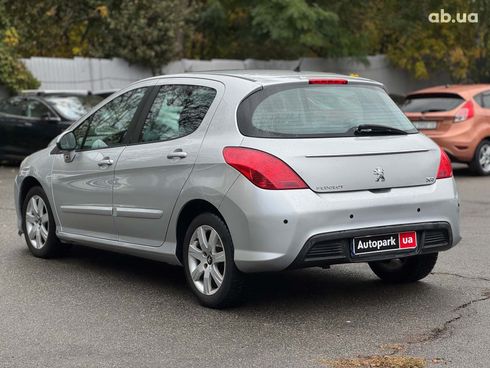 Peugeot 308 2011 серый - фото 8