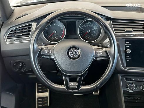 Volkswagen Tiguan 2020 черный - фото 40