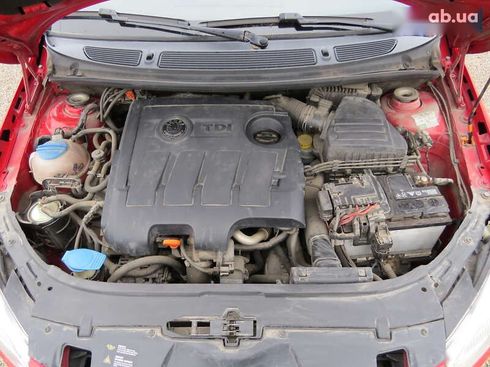 Skoda Fabia 2011 - фото 27