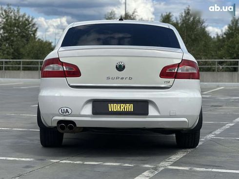 Skoda Superb 2010 - фото 13