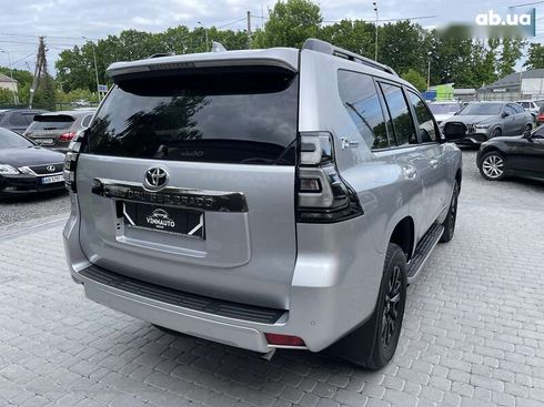 Toyota Land Cruiser Prado 2021 - фото 13
