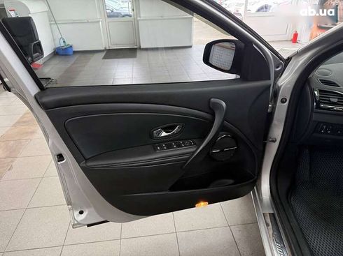 Renault Megane 2013 - фото 16