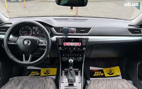 Skoda Superb 2017 - фото 14