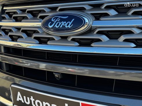 Ford Explorer 2018 серый - фото 10