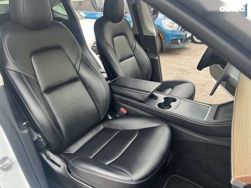 Tesla Model Y 2022 - фото 9