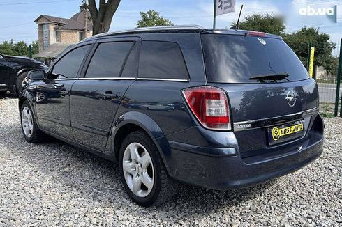 Opel Astra 2009 - фото 4