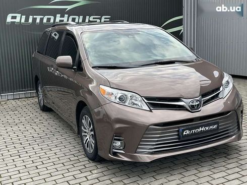 Toyota Sienna 2019 - фото 5