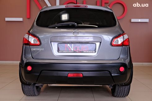 Nissan Qashqai 2011 серый - фото 6