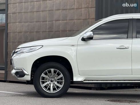 Mitsubishi Pajero Sport 2016 - фото 14