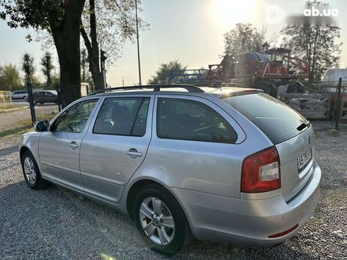 Skoda Octavia 2011 - фото 15