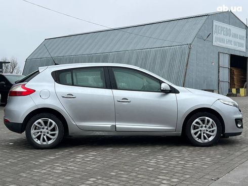 Renault Megane 2013 серый - фото 10