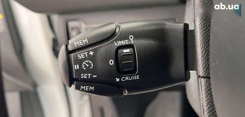 Peugeot 308 2021 - фото 18