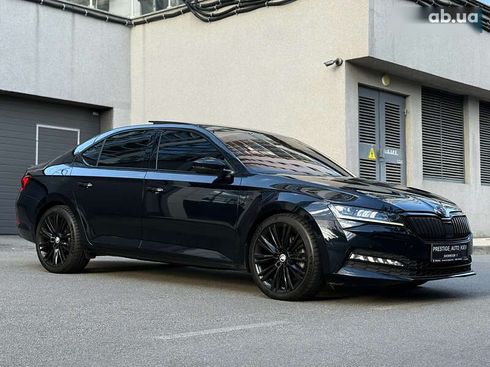 Skoda Superb 2020 - фото 14