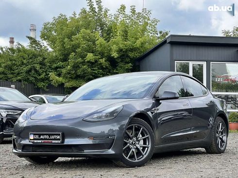 Tesla Model 3 2021 - фото 4