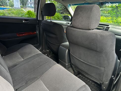 Toyota Camry 2003 серый - фото 21