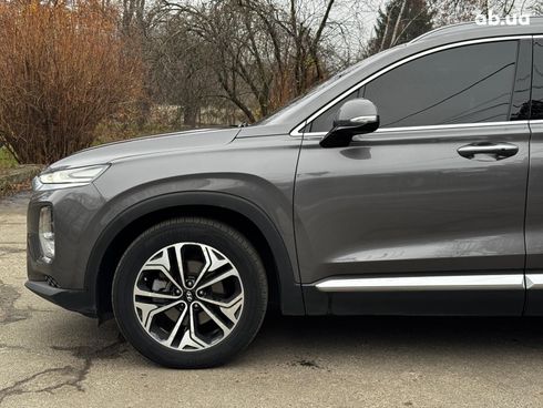Hyundai Santa Fe 2019 серый - фото 24