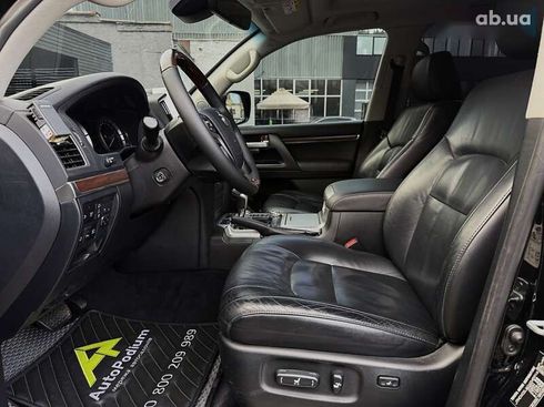 Toyota Land Cruiser 2018 - фото 28