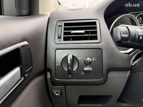 Ford Kuga 2012 - фото 18