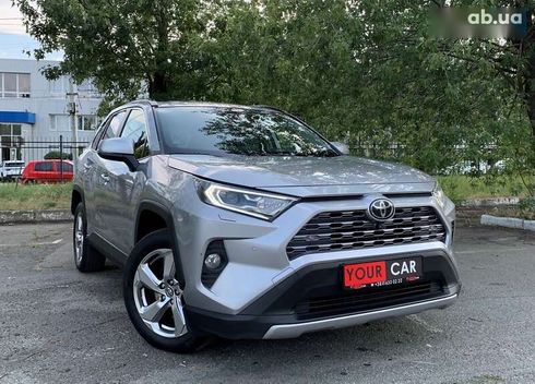 Toyota RAV4 2019 - фото 18