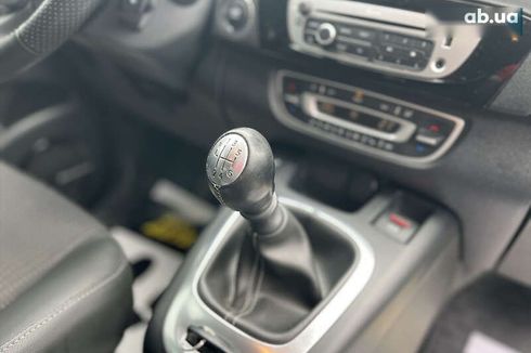 Renault Scenic 2013 - фото 24