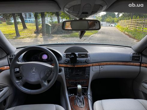Mercedes-Benz E-Класс 2004 серый - фото 27