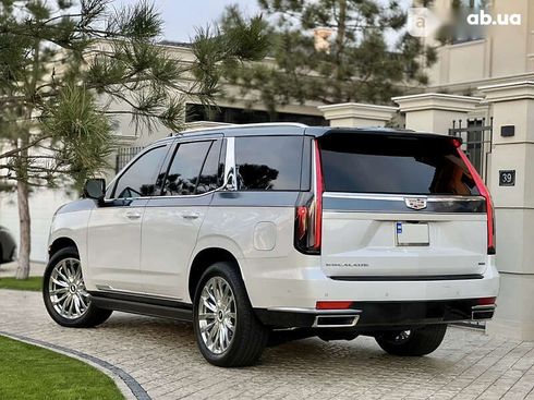 Cadillac Escalade 2021 - фото 9