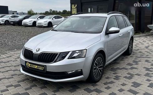 Skoda Octavia 2017 - фото 3