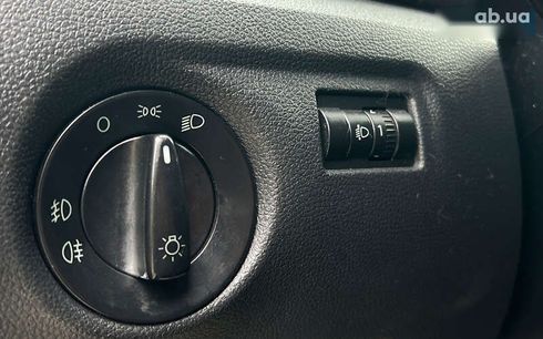 Skoda Fabia 2011 - фото 13