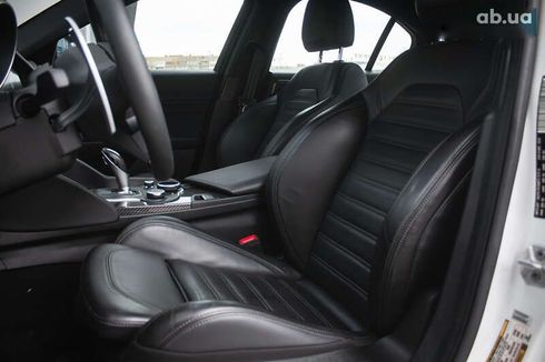 Alfa Romeo Giulia 2019 - фото 10