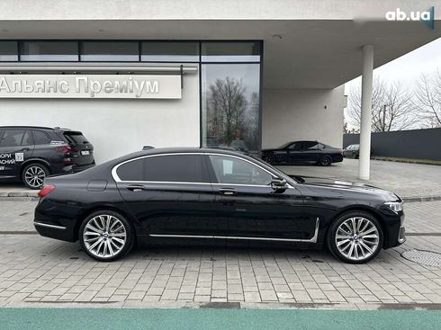 BMW 7 серия 2022 - фото 9