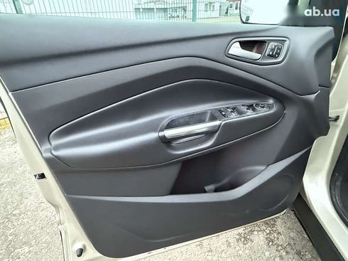 Ford Escape 2017 - фото 10