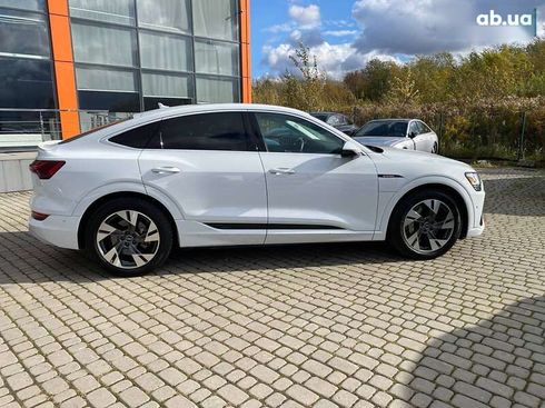 Audi E-Tron 2022 - фото 9