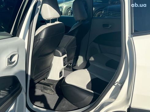 Jeep Compass 2019 белый - фото 23