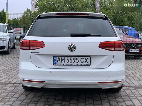 Volkswagen Passat 2017 - фото 17
