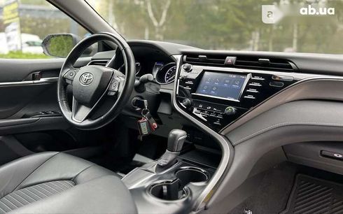 Toyota Camry 2019 - фото 12