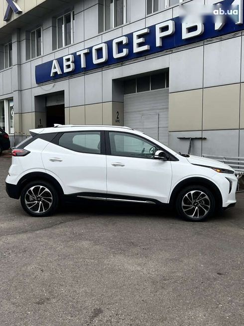 Chevrolet Bolt 2023 - фото 7
