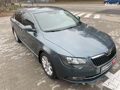 Skoda Superb 2013 серый - фото 13