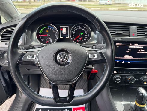 Volkswagen e-Golf 2020 серый - фото 5